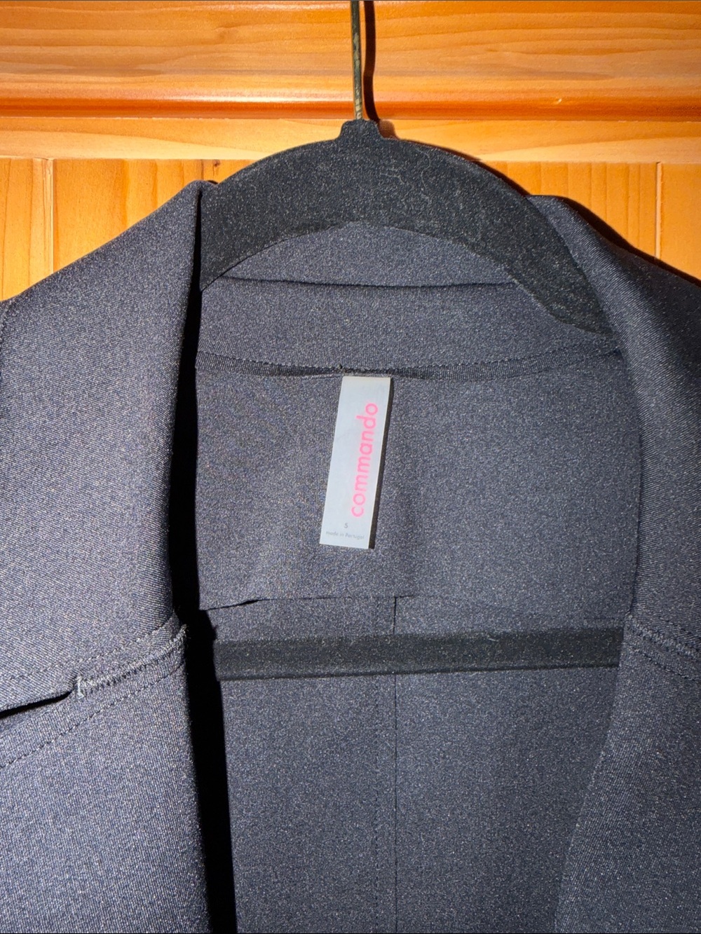 Commando Black Single-Button Blazer - Picture 3 of 3